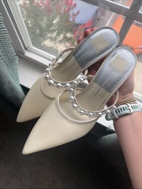 Dolce Vita Cream Pearl-Accent Pointed Toe Mesh Bridal Heels